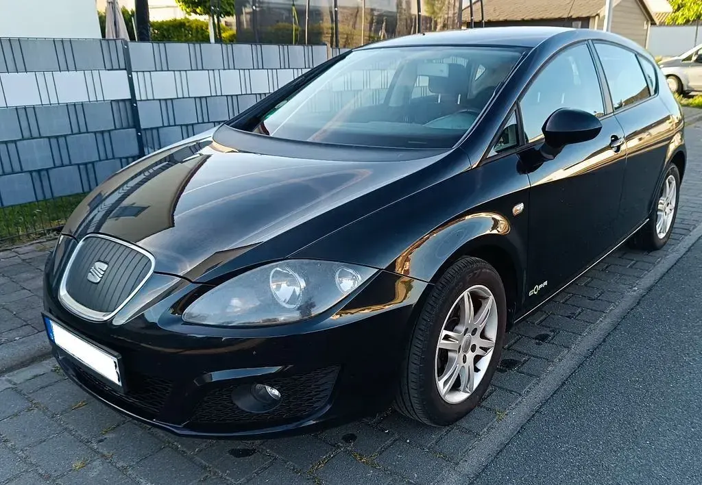 Second-hand Seat Leon Copa 105 CP (77 kW) 2011 Negru Hatchback