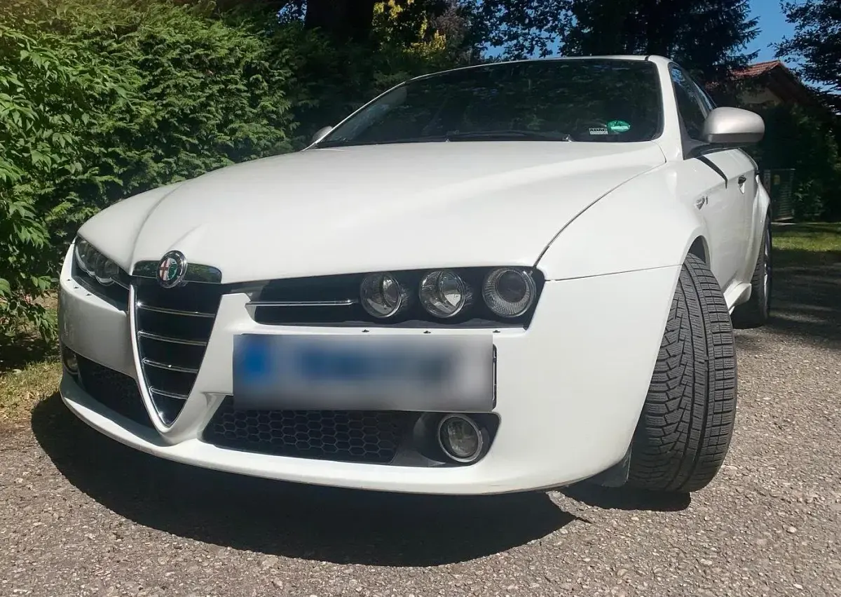 Gebraucht Alfa Romeo 159 Ti 136 PS (100 kW) 2011 Weiß Limousine