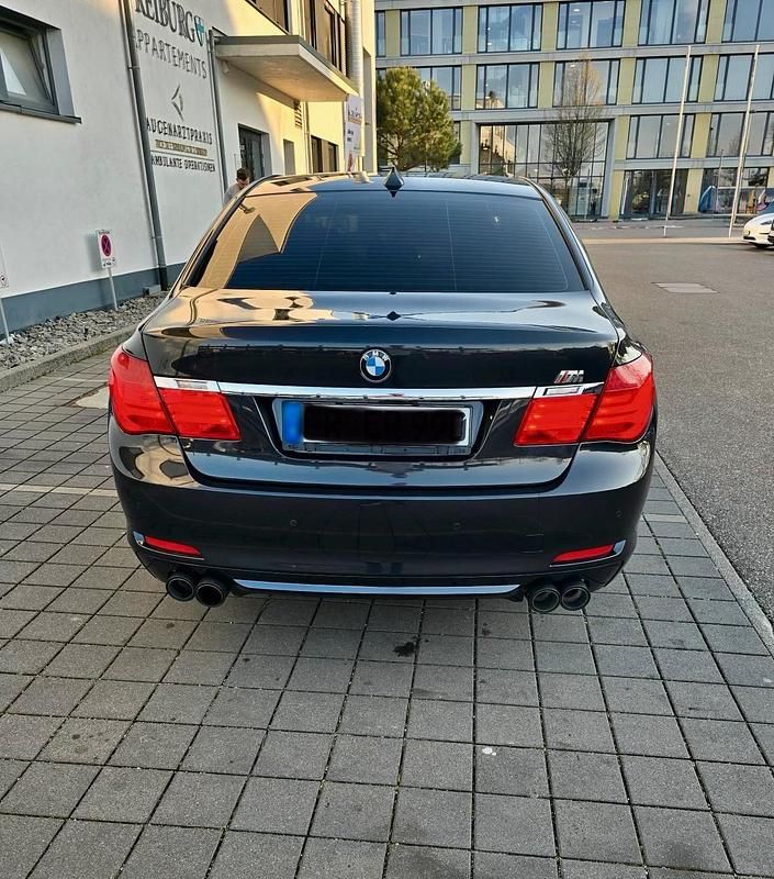 Gebraucht BMW 730 245 PS (180 kW) 2012 Schwarz Limousine