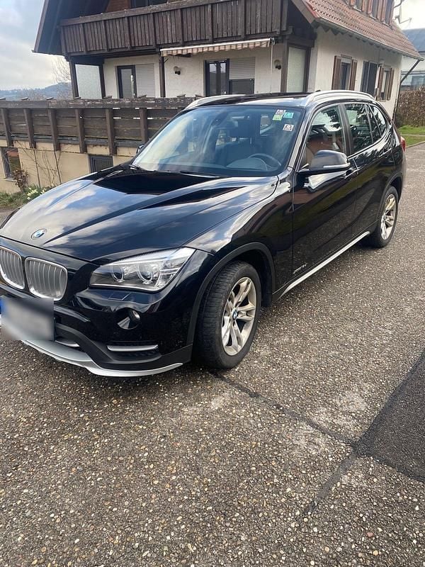Gebraucht BMW X1 143 PS (105 kW) 2015 Schwarz SUV