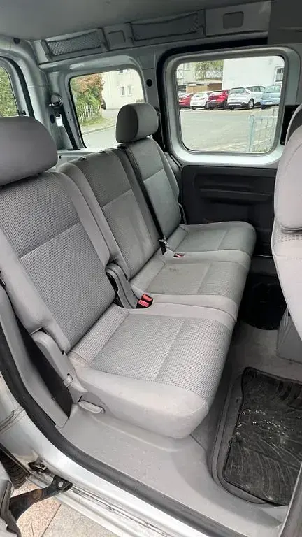 Usata VW Caddy Life 105 CV (77 kW) 2005 Argento Monovolume