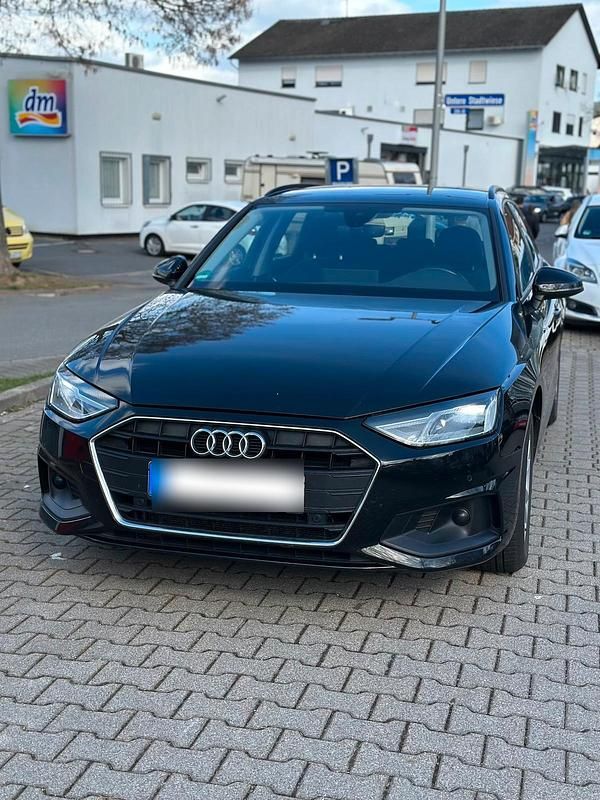 Gebraucht Audi A4 136 PS (100 kW) 2020 Schwarz Kombi