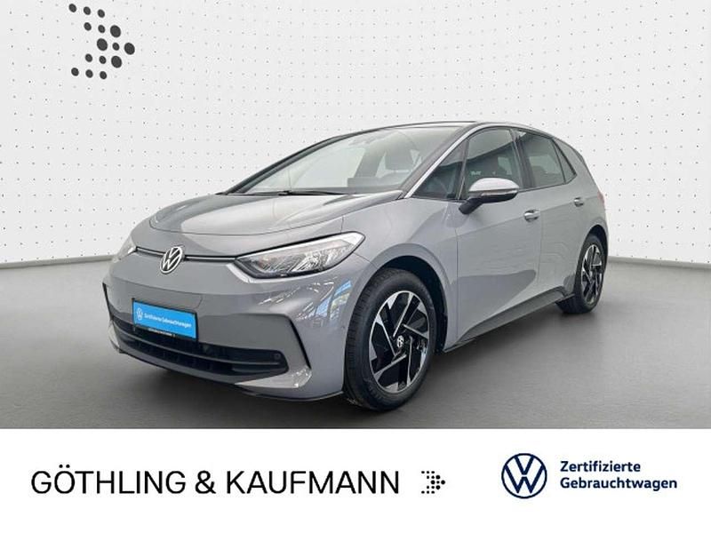 Mondsteingrau Gebraucht 2024 VW ID.3 Comfortline Kleinwagen | 30.930 € (Fairer Preis) - Bild 1/3
