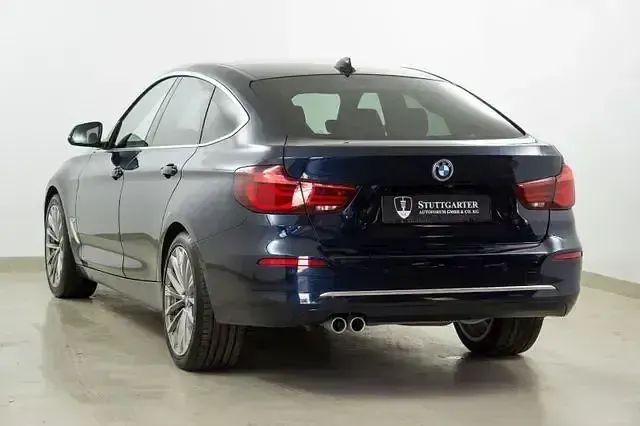 Gebraucht BMW 320 Luxury Line 184 PS (135 kW) 2019 Blau Limousine