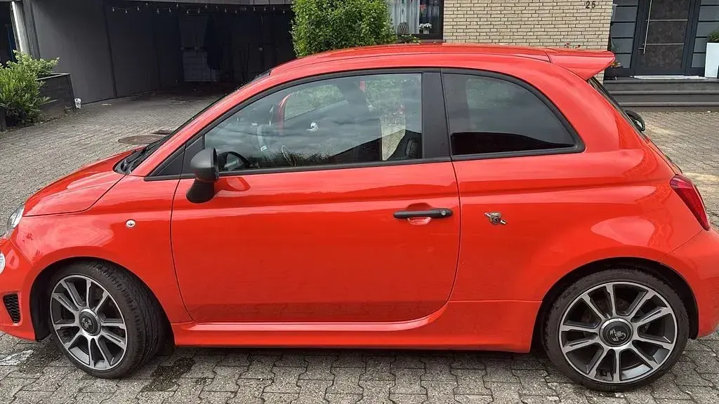 Gebraucht Abarth 595 165 PS (121 kW) 2024 Orange Kleinwagen