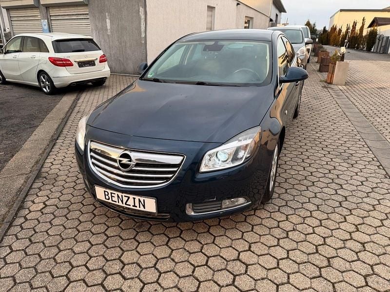 Gebraucht Opel Insignia 140 PS (102 kW) 2013 Blau Limousine