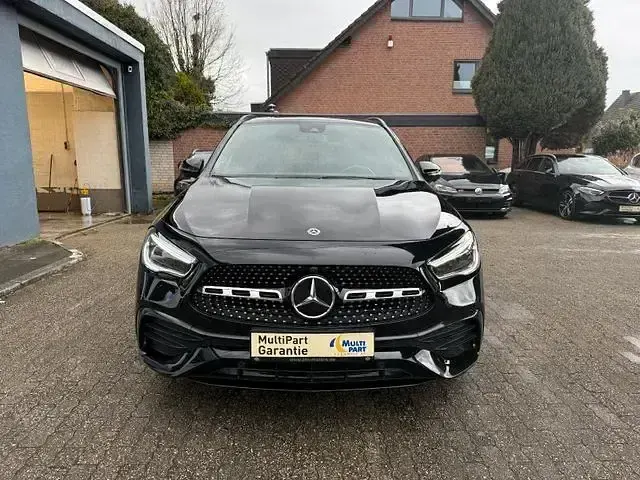 Gebraucht Mercedes GLA220 AMG line 190 PS (139 kW) 2021 Schwarz SUV