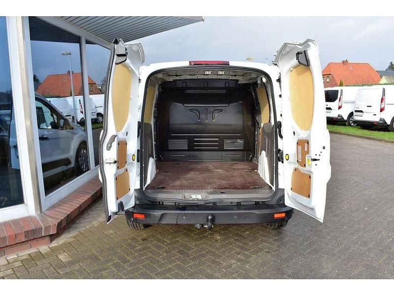 Gebraucht Ford Transit Trend 101 PS (74 kW) 2022 Frozen white Van