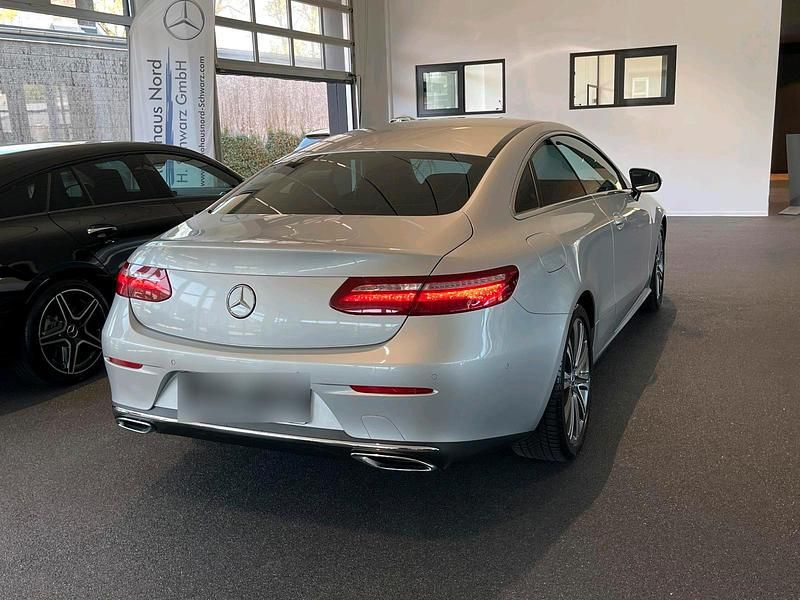 Gebraucht Mercedes 220 195 PS (143 kW) 2019 Coupé