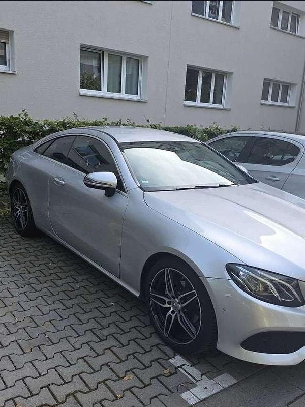 Gebraucht Mercedes E220 AMG 194 PS (142 kW) 2017 Silber Cabrio
