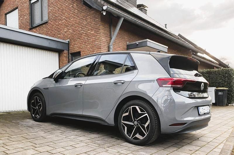 Gebraucht VW ID.3 Pro 150 kW (204 PS) 2021 Grau Kleinwagen