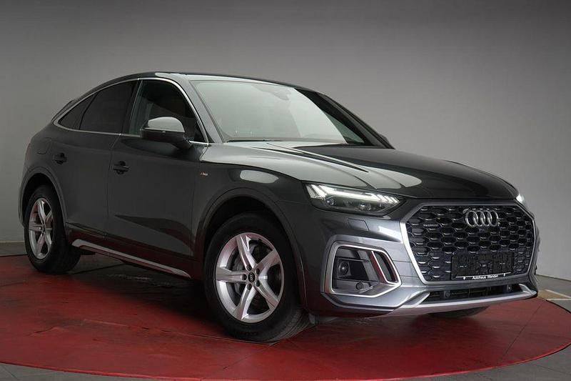 Grau Gebraucht 2021 Audi Q5 Sportback S-Line SUV | 34.990 € - Bild 1/4
