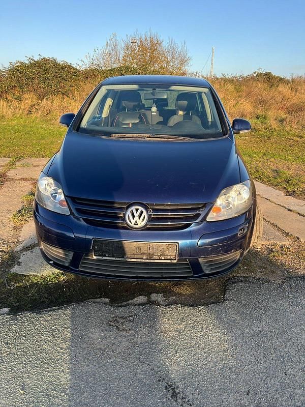 Blau Gebraucht 2005 VW Golf V Limousine | 2.600 € (Guter Preis) - Bild 1/4