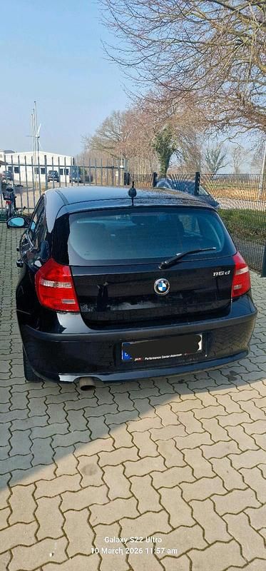 Gebraucht BMW 116 116 PS (85 kW) 2009 Schwarz Kleinwagen