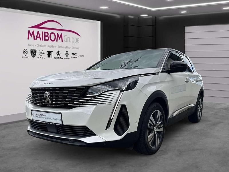 Lack weiss perlglänzend/metall Gebraucht 2023 Peugeot 3008 Allure SUV | 33.490 € (Teuer) - Bild 1/4
