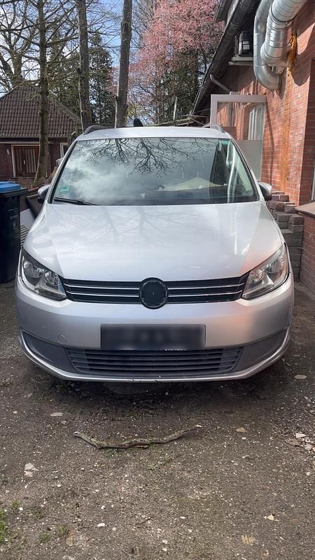 Gebraucht VW Touran 140 PS (102 kW) 2011 Silber Van / Kleinbus