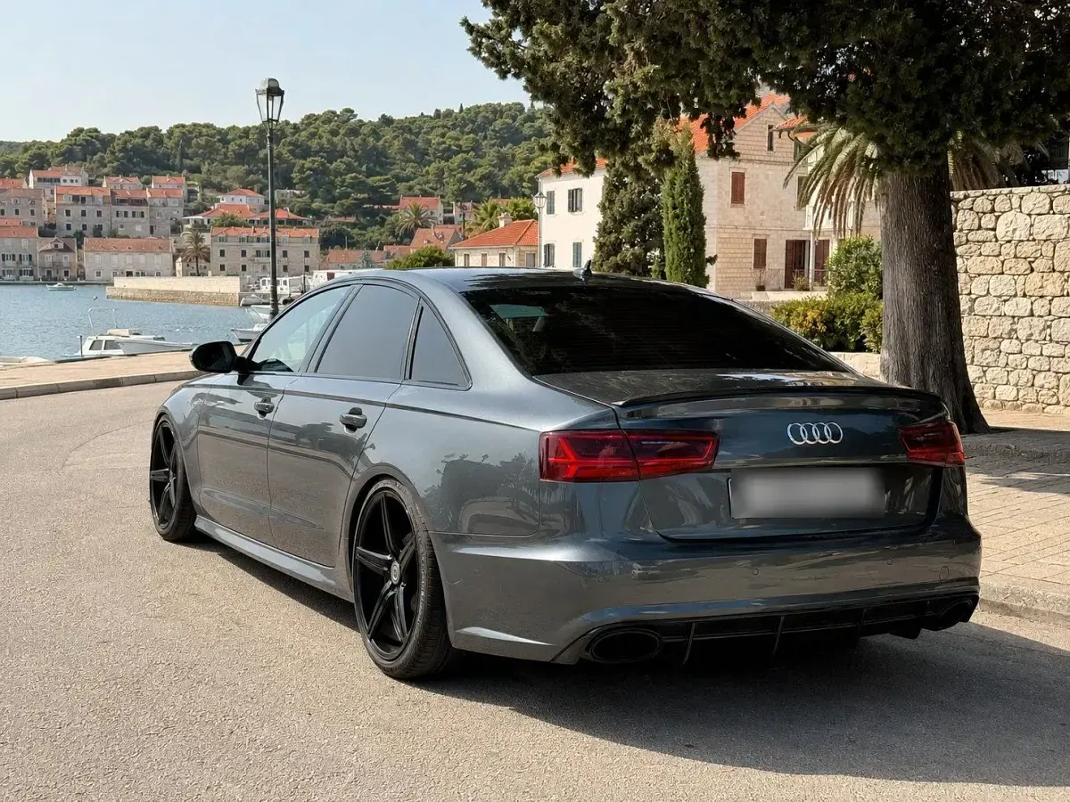 Gebraucht Audi A6 333 PS (244 kW) 2015 Grau Limousine