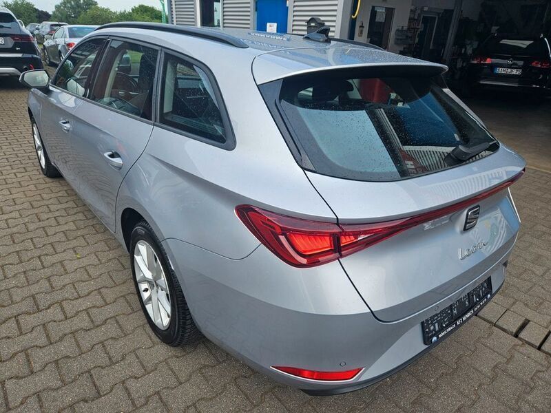 Gebraucht Seat Leon Style 150 PS (110 kW) 2021 Silber Limousine
