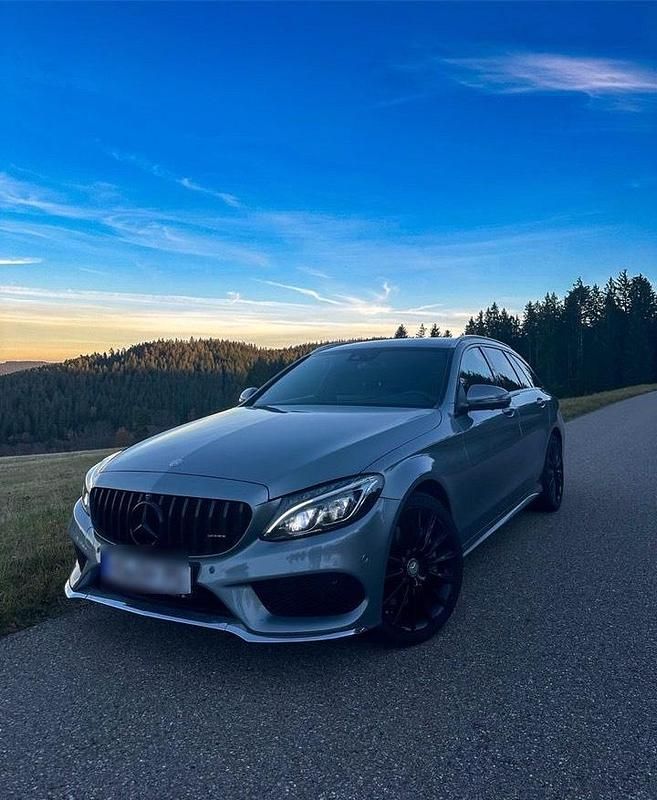 Grau Gebraucht 2015 Mercedes C400 AMG line Kombi | 23.500 € (Etwas zu teuer) - Bild 1/4