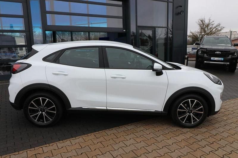 Gebraucht Ford Puma Titanium 125 PS (91 kW) 2022 Weiß SUV