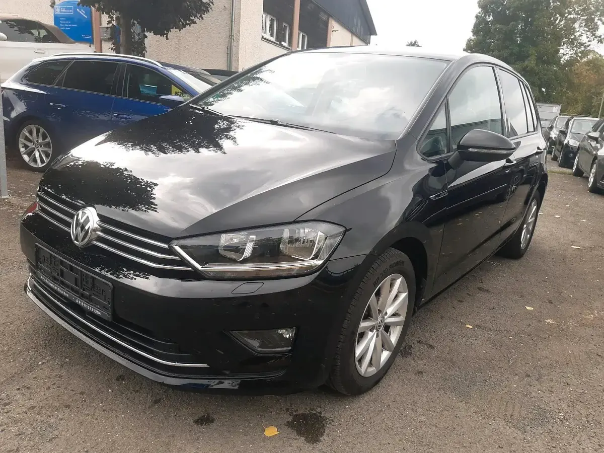 Gebraucht VW Golf VII LOUNGE 86 PS (63 kW) 2015 Schwarz Limousine