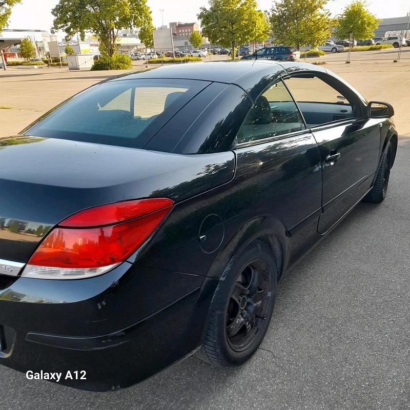 Schwarz Gebraucht 2008 Opel Astra Cabriolet Cabrio | 2.300 € (Guter Preis) - Bild 1/4