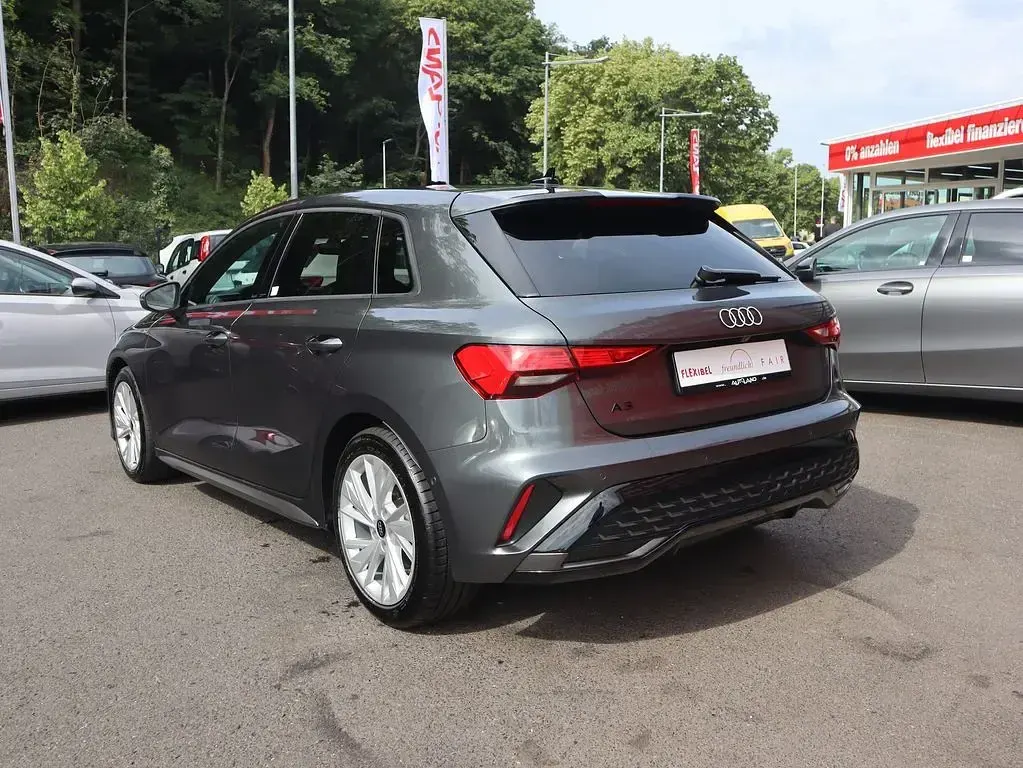 Gebraucht Audi A3 S-Line 150 PS (110 kW) 2025 Daytonagraumet. Limousine