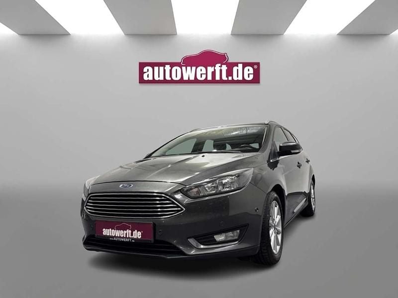 Magneticgrau (metallic) Gebraucht 2017 Ford Focus Titanium Kombi | 6.990 € (Fairer Preis) - Bild 1/4