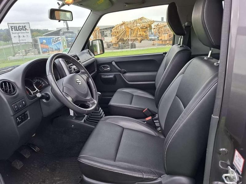 Gebraucht Suzuki Jimny Style 86 PS (63 kW) 2015 Quasar gray SUV