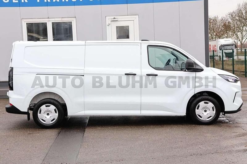Gebraucht Ford Transit Custom 136 PS (100 kW) 2024 Frostweiß Van / Kleinbus