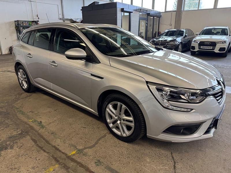 Gebraucht Renault Mégane IV Business 116 PS (85 kW) 2020 Grau Limousine