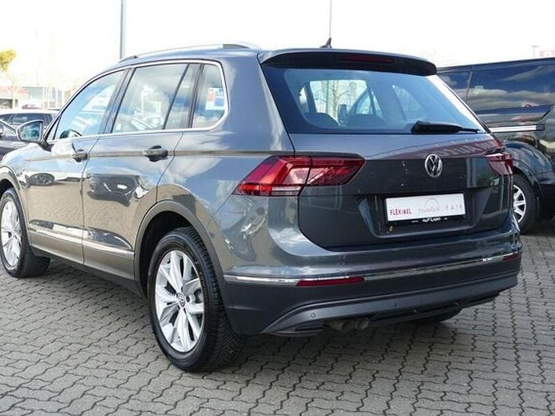 Gebraucht VW Tiguan Highline 150 PS (110 kW) 2019 Indiumgrau metallic SUV