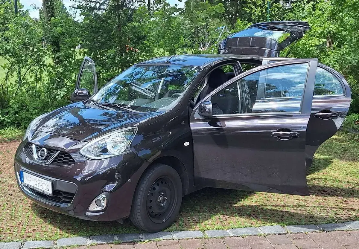 Gebraucht Nissan Micra Acenta 80 PS (58 kW) 2015 Violett Kleinwagen