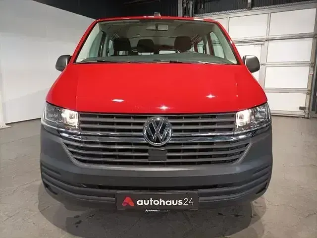 Gebraucht VW T6.1 110 PS (80 kW) 2021 Rot Van