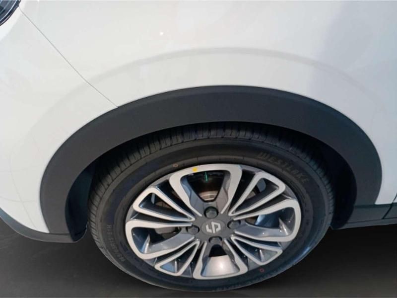 Neu Leapmotor T03 69 kW (95 PS) 2025 Weiß Kleinwagen