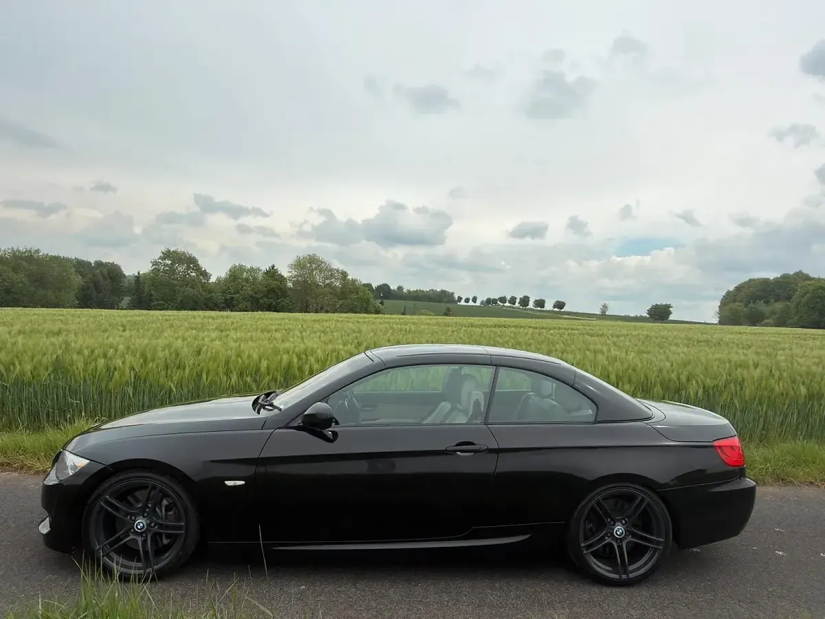 Gebraucht BMW 335 Cabriolet Performance 306 PS (225 kW) 2011 Schwarz Cabrio