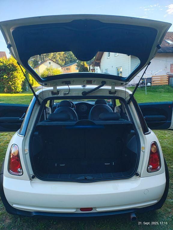 Gebraucht Mini ONE Seven 90 PS (66 kW) 2007 Weiß Kleinwagen