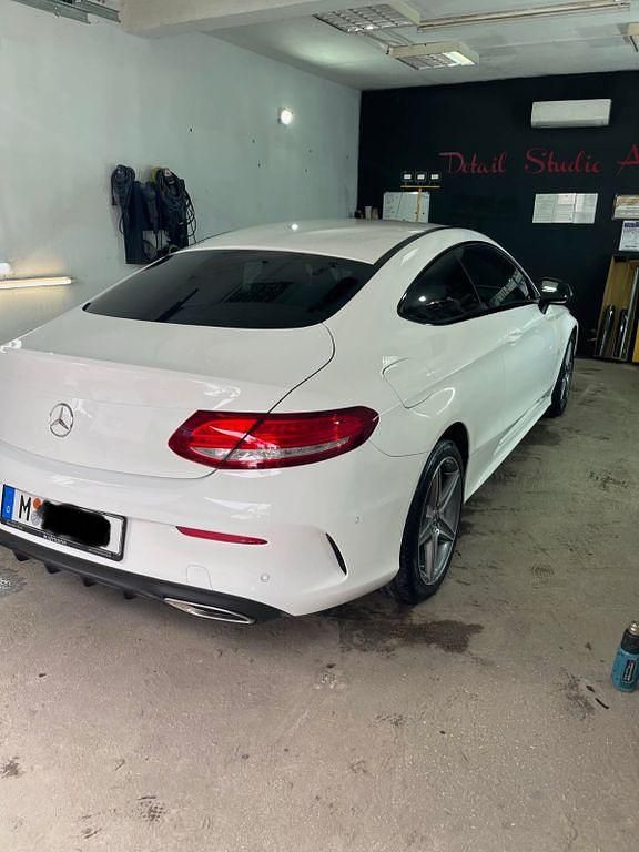 Gebraucht Mercedes C200 AMG 184 PS (135 kW) 2016 Weiß Coupé