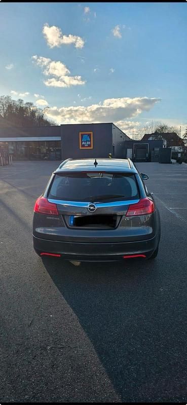 Gebraucht Opel Insignia 163 PS (119 kW) 2009 Grau Kombi