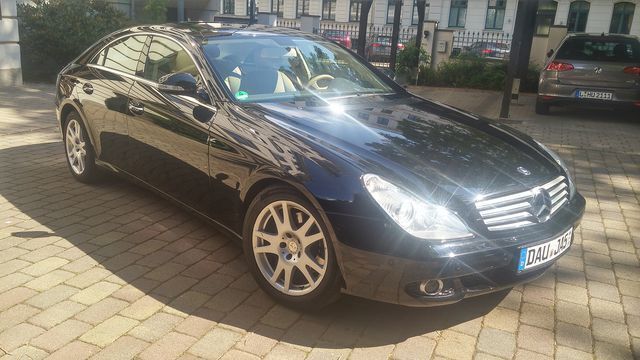 Gebraucht Mercedes CLS320 305 PS (224 kW) 2008 Schwarz metallic Coupé