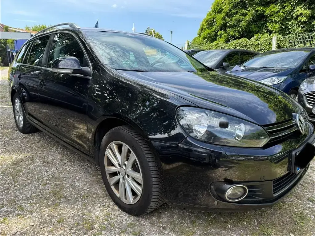 Gebraucht VW Golf VI Style 105 PS (77 kW) 2011 Schwarz (metallic) Kleinwagen
