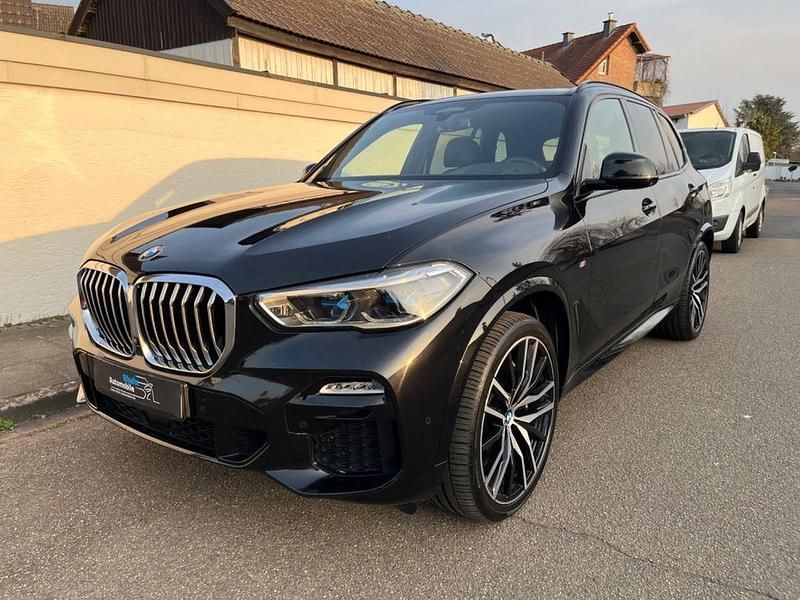 Black sapphire Gebraucht 2019 BMW X5 M Sport SUV | 43.990 € (Teuer) - Bild 1/4