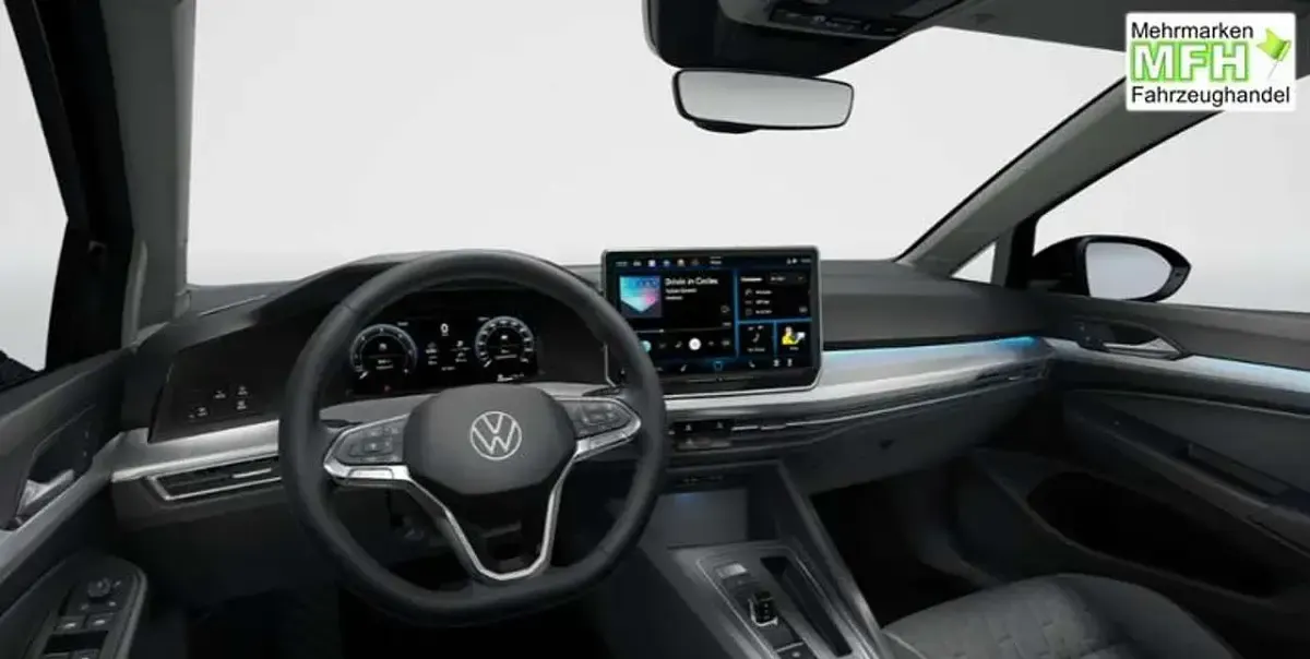 Neu VW Golf VIII Life 150 PS (110 kW) 2026 Grenadillschwarz meta... Limousine