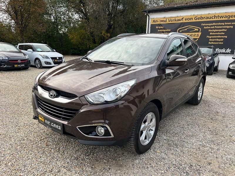 Braun Gebraucht 2011 Hyundai ix35 Style SUV | 9.900 € (Fairer Preis) - Bild 1/4