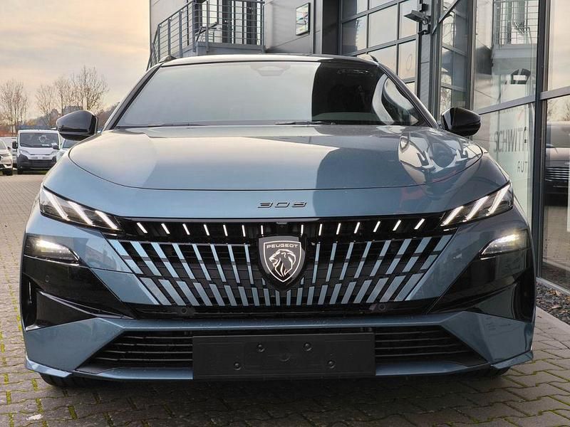 Neu Peugeot 308 GT 136 PS (100 kW) 2025 Blau Kombi