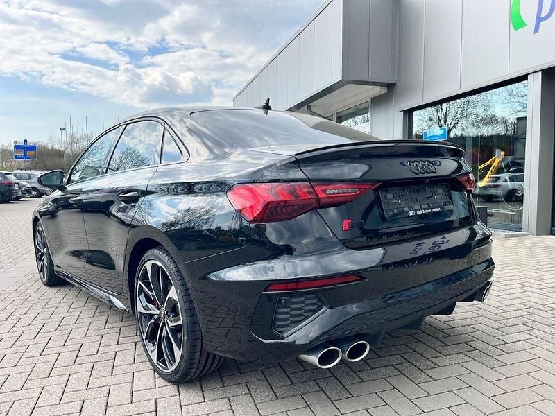 Gebraucht Audi S3 Basis 310 PS (228 kW) 2023 Schwarz Limousine