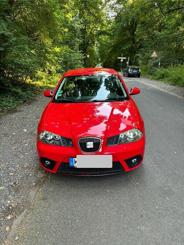 Rot Gebraucht 2008 Seat Ibiza Kleinwagen | 1.790 € (Guter Preis) - Bild 1/4