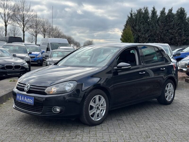 Schwarz Gebraucht 2011 VW Golf VI Style Limousine | 5.900 € (Fairer Preis) - Bild 1/4