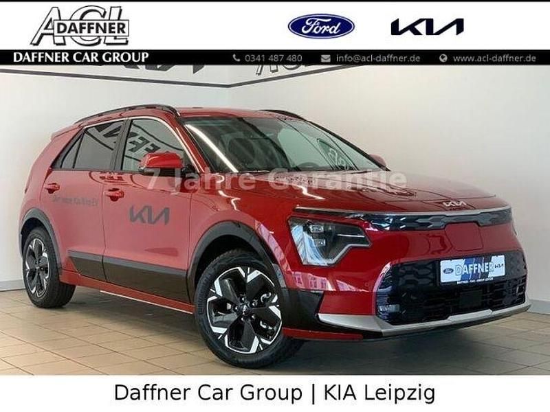 (cr5) runway rot met. Neu 2024 Kia e-Niro Inspiration SUV | 36.690 € (Etwas zu teuer) - Bild 1/4