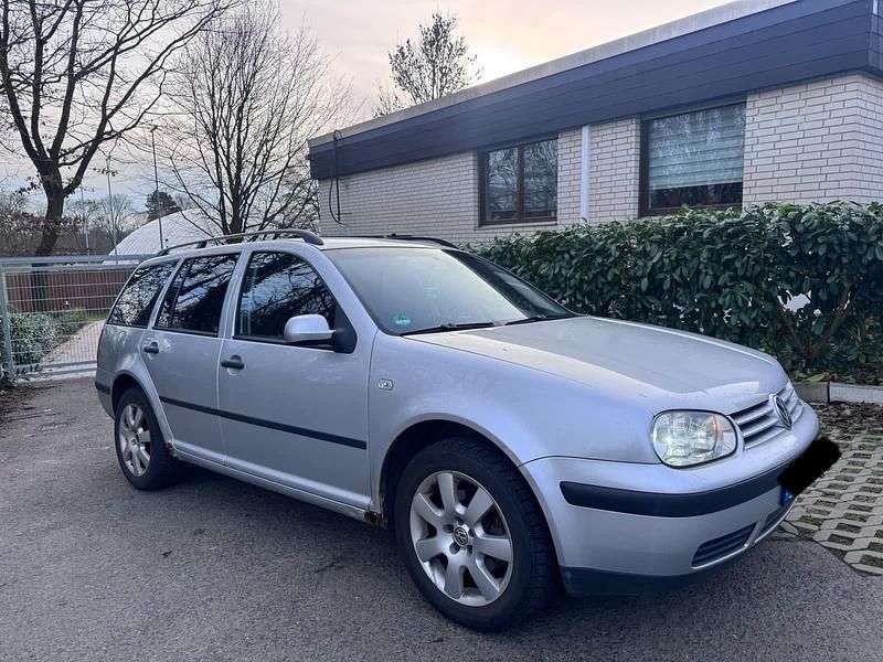 Silber Gebraucht 2006 VW Golf V Kombi | 650 € (Superpreis) - Bild 1/4